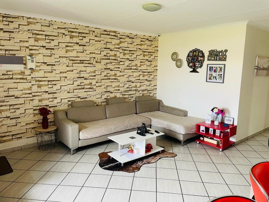 4 Bedroom Property for Sale in Kidds Beach Eastern Cape